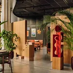 Locke Hotel 4*