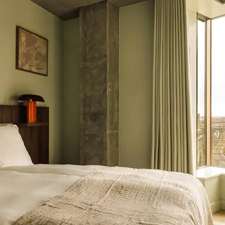 Locke Hotel 4*