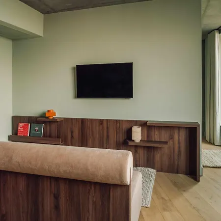 Hotel Locke 4*